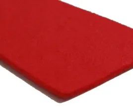 filc-czerwony-150cm-300g-m2-gr-30-mm-belka-30mb