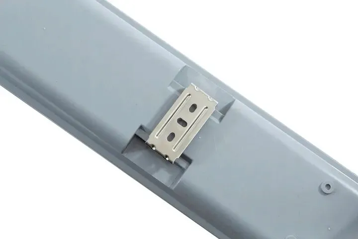 oprawa-hermetyczna-lampa-60cm-2x-swietlowki-led-wodoszczelna-do-garazu-rodzaj-gwintu-g13