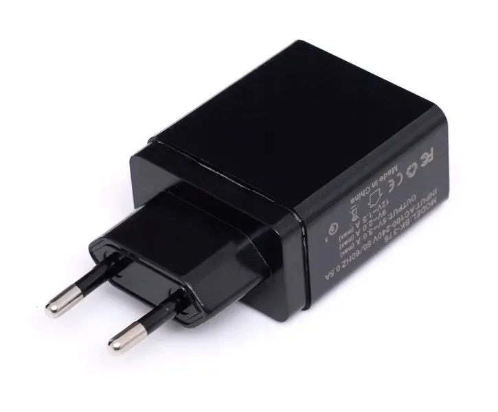 ladowarka-sieciowa-quick-charge-3-0-kd1237-zgodnosc-ze-standardem-quick-charge-3-0