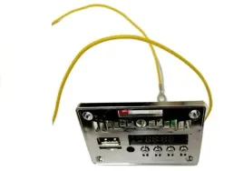 panel-muzyczny-do-auta-na-akumulator-leantoys-395