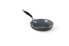 patelnia-tradycyjna-hendi-1-l-20-cm