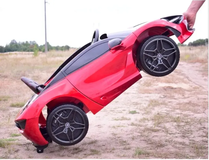 samochod-super-toys-czerwony-liczba-miejsc-1