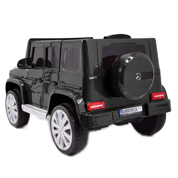 samochod-super-toys-czarny-liczba-miejsc-1