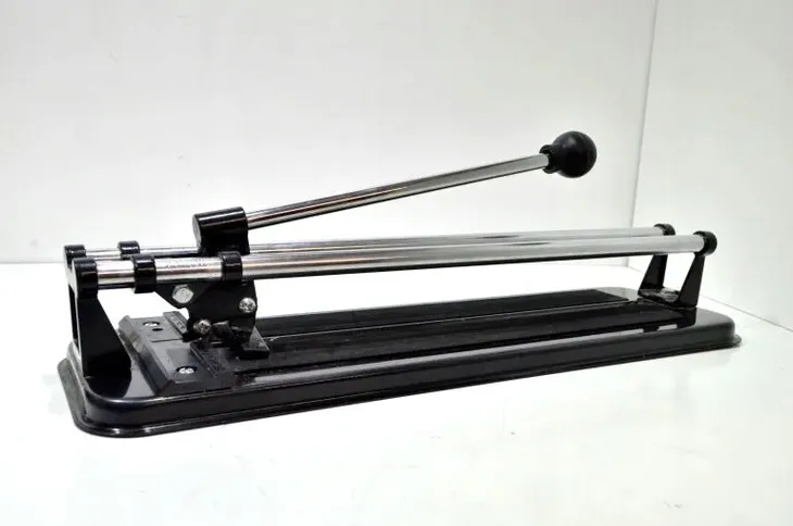 gilotyna-vorel-00320-kod-producenta-00320-waga-z-opakowaniem-5-kg