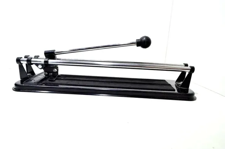 gilotyna-vorel-00320-marka-vorel-waga-z-opakowaniem-5-kg