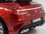 samochod-mercedes-czerwony-marka-mercedes-szerokosc-pojazdu-72-cm