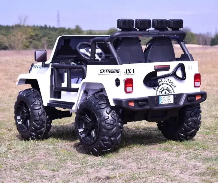 samochod-super-toys-bialy-dlugosc-pojazdu-91-cm