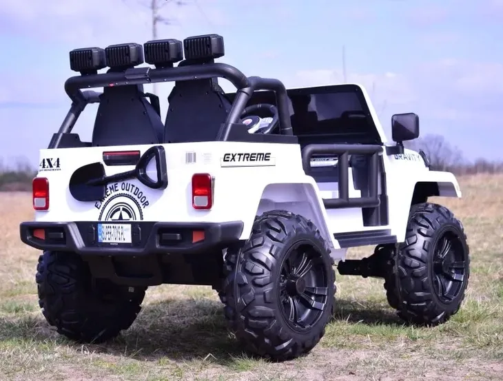 samochod-super-toys-bialy-liczba-drzwi-2