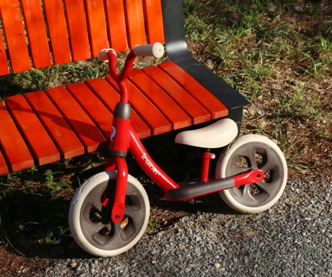 qplay-rowerek-biegowy-trainer-red