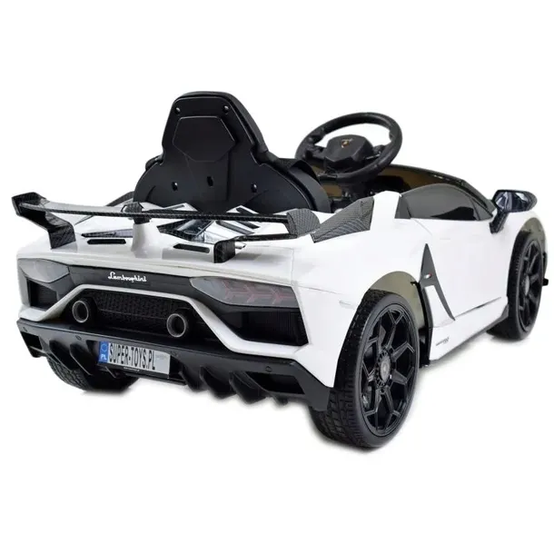 samochod-lamborghini-bialy-wiek-dziecka-3-lata