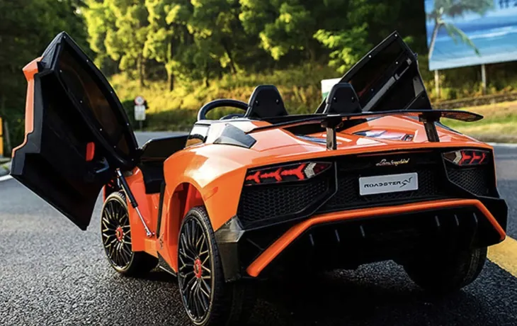 samochod-lamborghini-pomaranczowy-waga-z-opakowaniem-27-5-kg