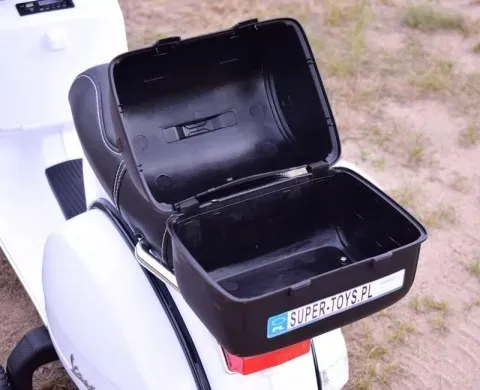 motor-vespa-bialy-do-30-kg-kolor-bialy-czas-ladowania-10-h