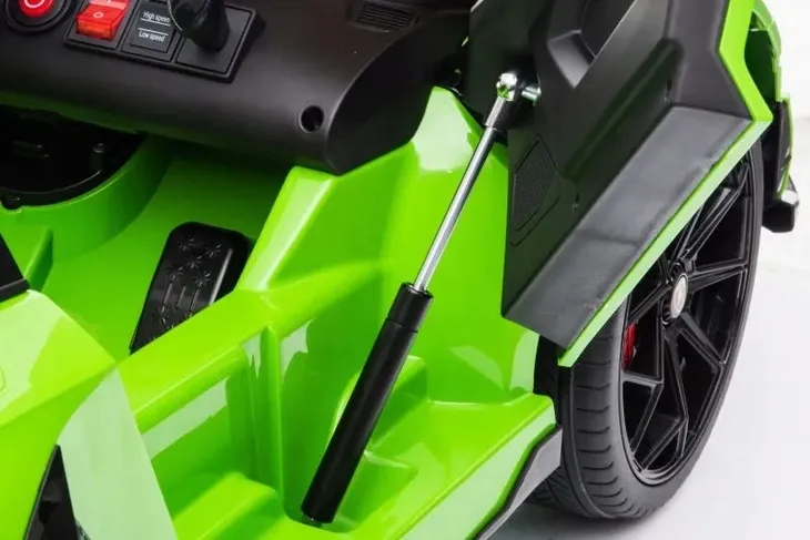 samochod-lamborghini-zielony-kolor-zielony