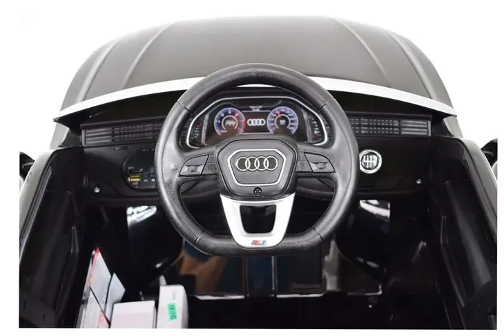 samochod-audi-czarny-dlugosc-pojazdu-110-cm