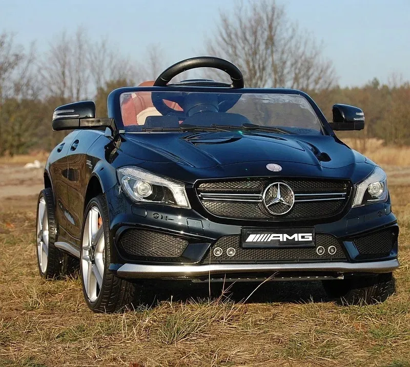 samochod-mercedes-czarny