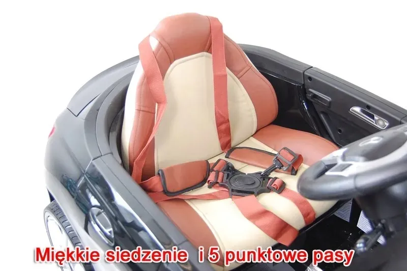samochod-mercedes-czarny-marka-mercedes