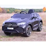 samochod-mercedes-czarny-kolor-czarny-marka-mercedes
