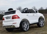 samochod-mercedes-bialy-marka-mercedes-wiek-dziecka-3-lata