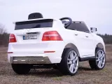 samochod-mercedes-bialy-marka-mercedes-maksymalne-obciazenie-25-kg