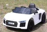 samochod-audi-bialy-kolor-bialy-wiek-dziecka-3-lata