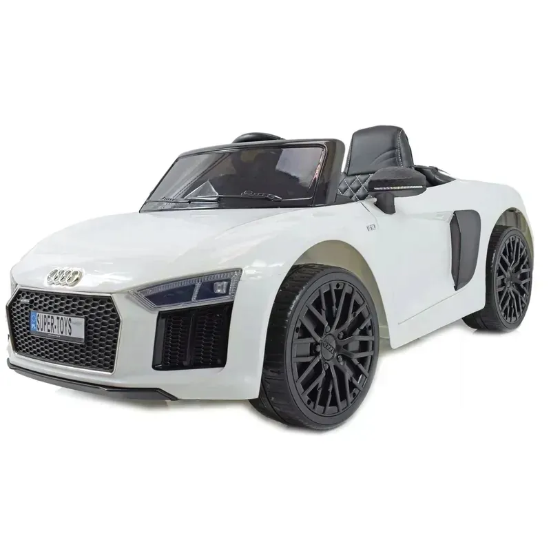 samochod-audi-bialy-marka-audi