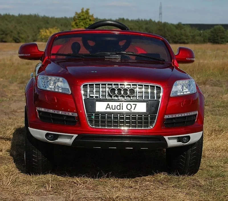 samochod-audi-czerwony