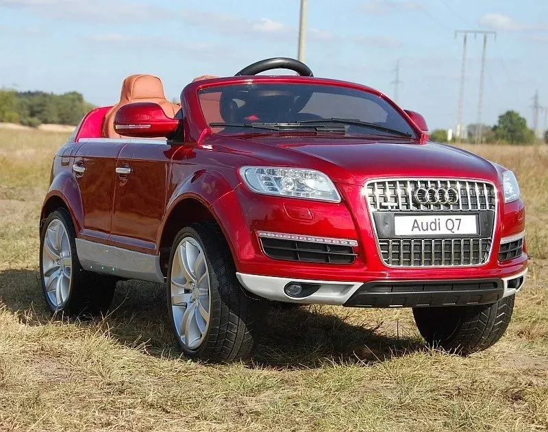 samochod-audi-czerwony-marka-audi