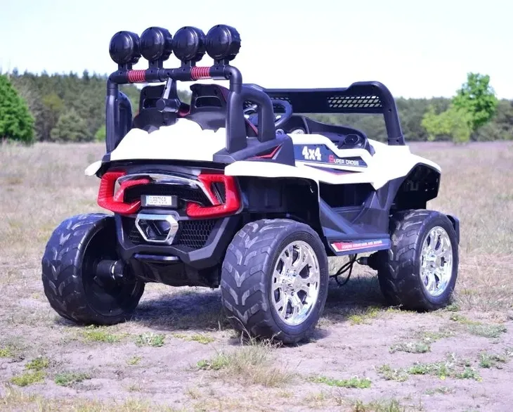 samochod-super-toys-bialy-marka-super-toys-dlugosc-pojazdu-132-cm