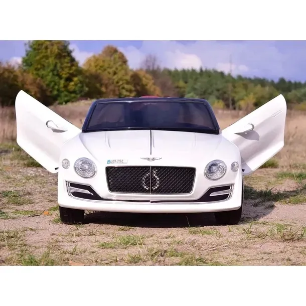samochod-bentley-bialy-marka-bentley-kolor-bialy