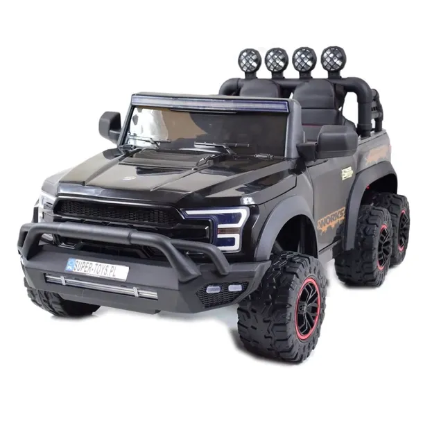 samochod-jeep-bialy-czarny-czerwony-kolor-bialy