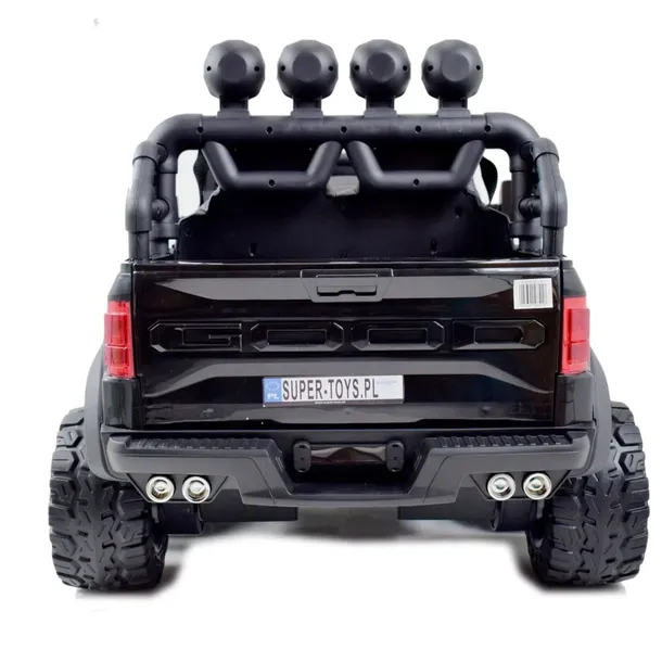 samochod-jeep-bialy-czarny-czerwony-maksymalne-obciazenie-35-kg