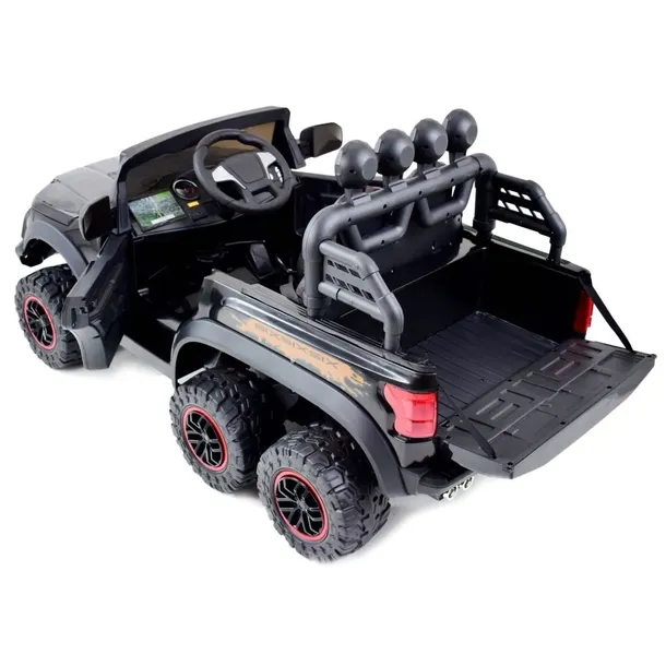 samochod-jeep-bialy-czarny-czerwony-waga-z-opakowaniem-28-kg