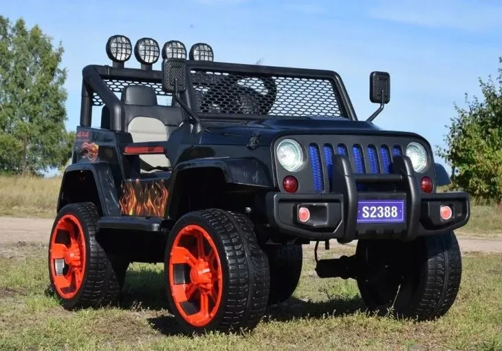 samochod-jeep-bialy-czarny-czerwony-maksymalne-obciazenie-35-kg