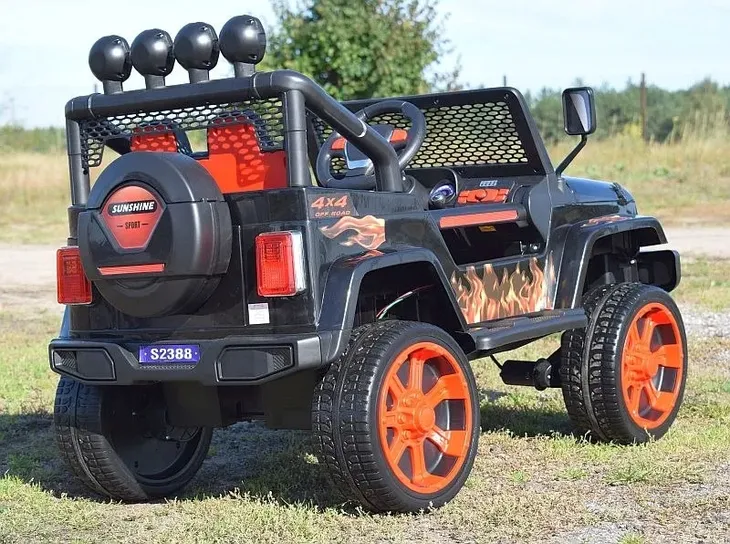 samochod-jeep-bialy-czarny-czerwony-dlugosc-pojazdu-115-cm
