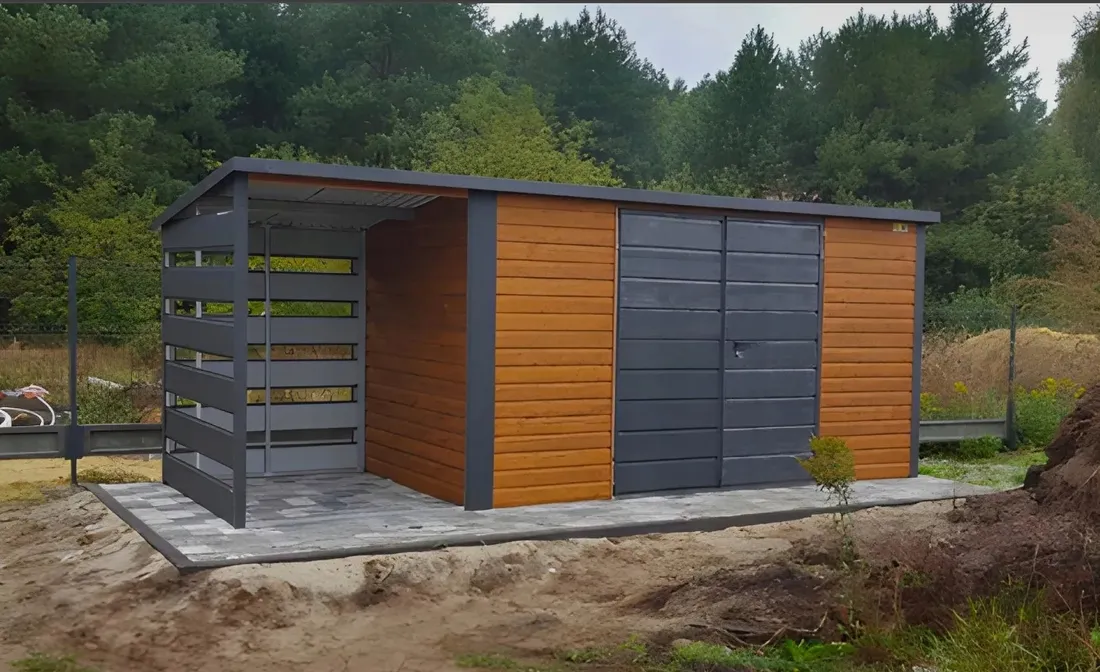 garaz-blaszany-domek-ogrodowy-5-5x3-drewnopodobny-premium