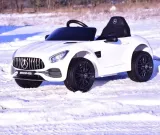 samochod-mercedes-bialy-szerokosc-pojazdu-68-cm