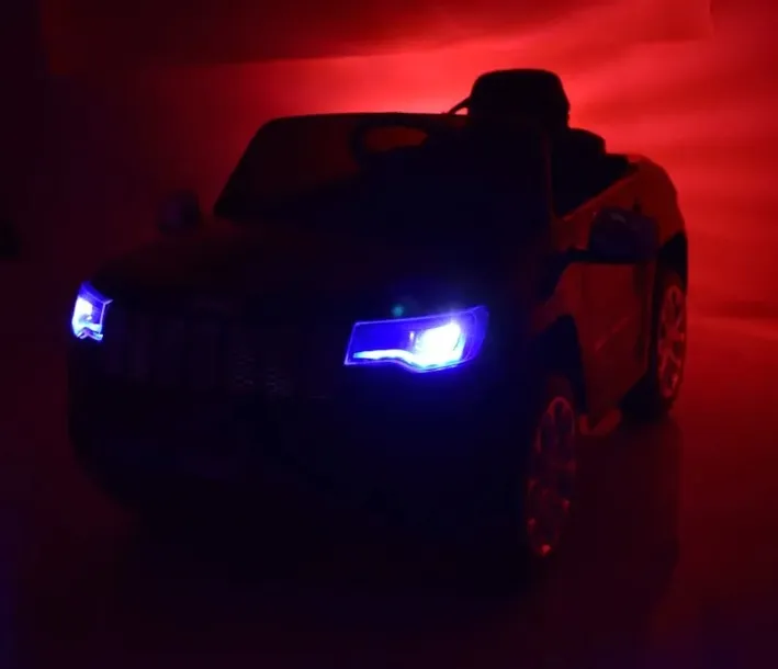 samochod-super-toys-czarny-marka-super-toys-wiek-dziecka-3-lata