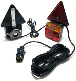 zestaw-lamp-do-przyczepki-trojkat-magnes-wtyk-swiatla-tyl-homologacja-7-pin