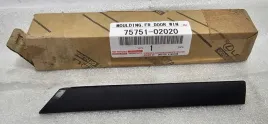 nowa-org-listewka-drzwi-prawy-przod-toyota-corolla-xii-e21-75751-02020