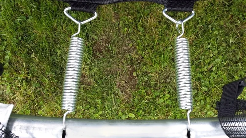 sprezyna-do-trampoliny-malatec-2239