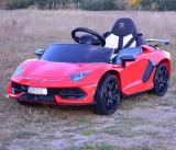 samochod-lamborghini-czerwony-liczba-miejsc-1