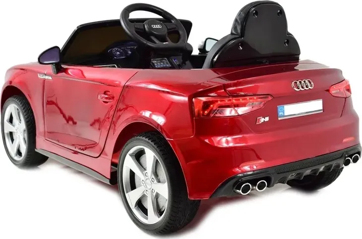 samochod-audi-czerwony-kod-producenta-258
