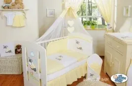 baldachim-z-tiulu-serduszka-biale-grochy-na-turku