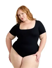 body-damskie-z-kwadratowym-dekoltem-i-stringami-s