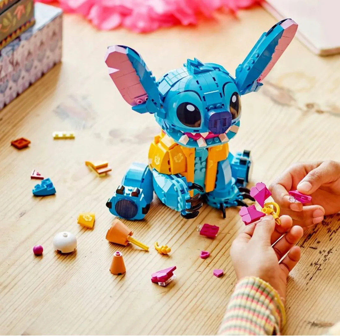klocki-konstrukcyjne-stitch-744-elementow-stan-nowy