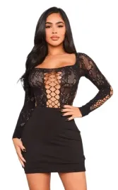 prettylittlething-body-czarne-petite-s-m-ekk