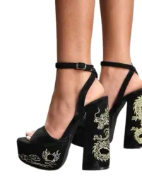 shein-czarne-sandaly-na-platformie-z-haftem-smoka-38-1da