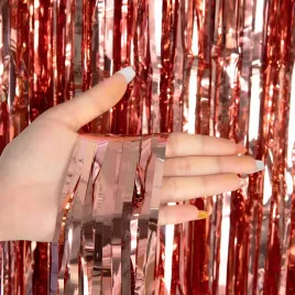 kurtyna-girlanda-tlo-do-zdjec-scianka-rozowe-zloto