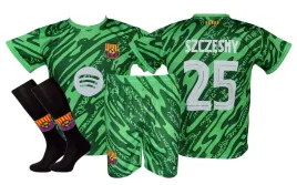 szczesny-barcelona-stroj-koszulka-spodenki-getry-zielony-roz-146