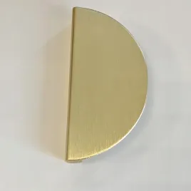 uchwyt-meblowy-moon-64mm-zloty-szczotkowany-gold-polkole
